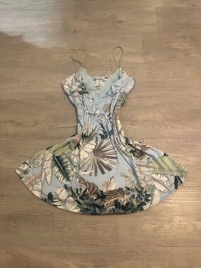 Linea Donatella palm garden lace slip